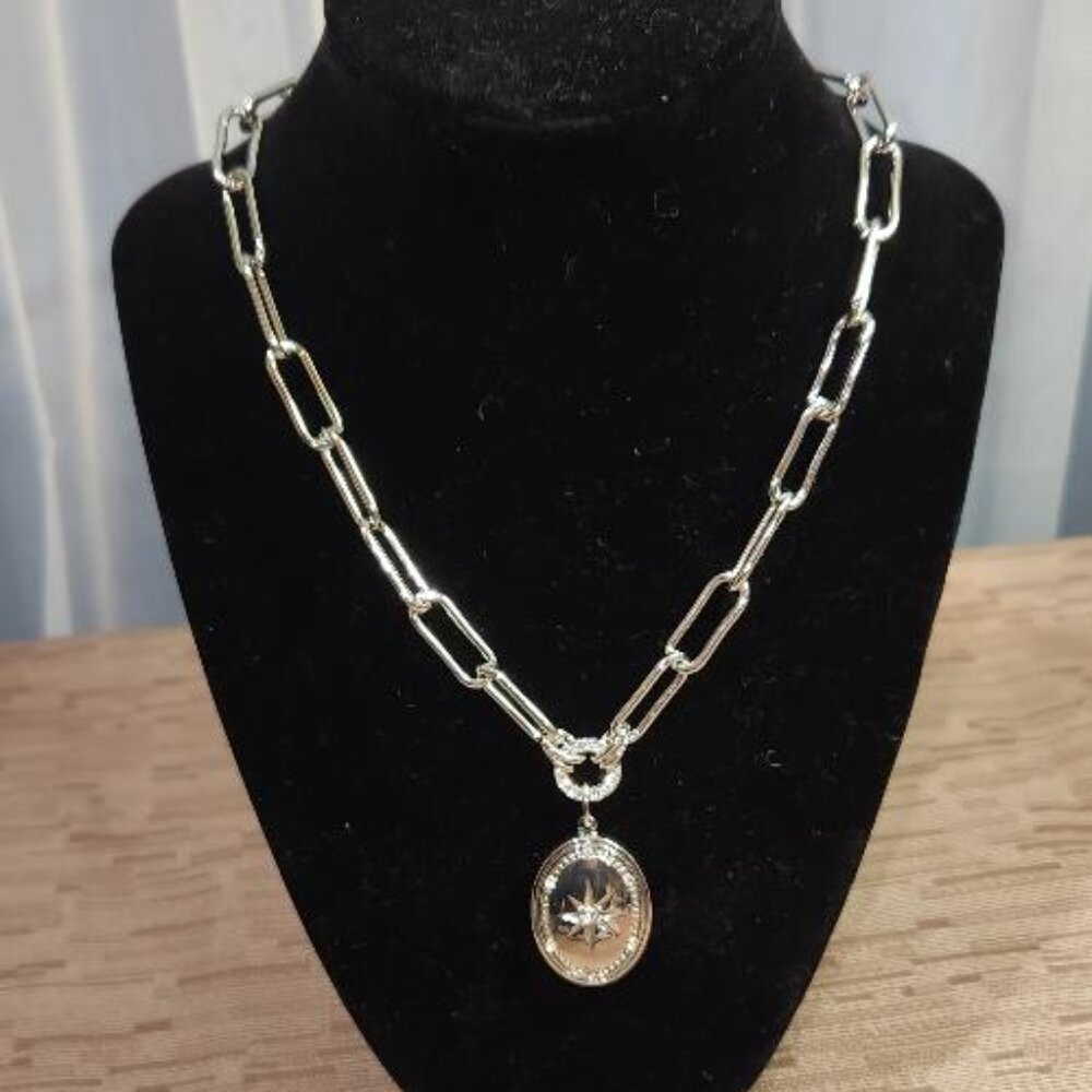 On 34th Pave Star Oval Locket Pendant Necklace Silver-toned - Picture 1 of 6